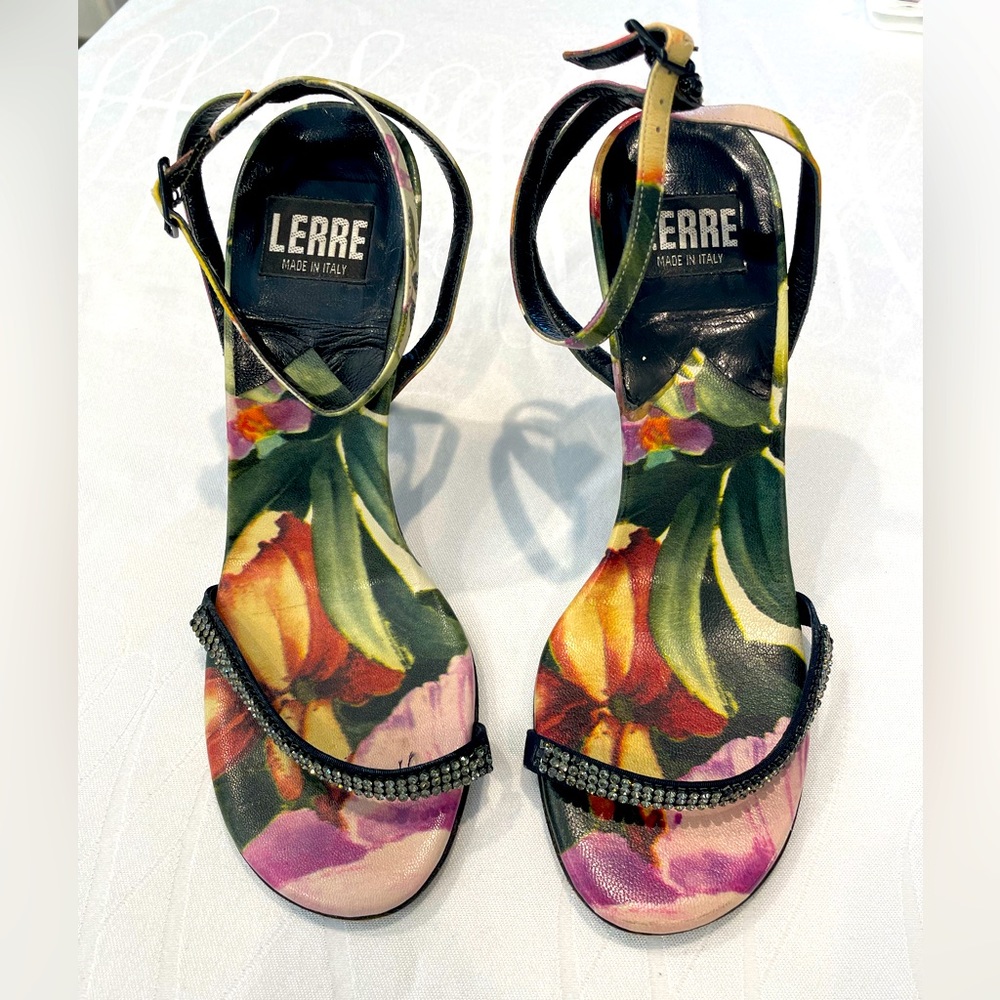 Lerre Floral Studded Heel. Made in Italy